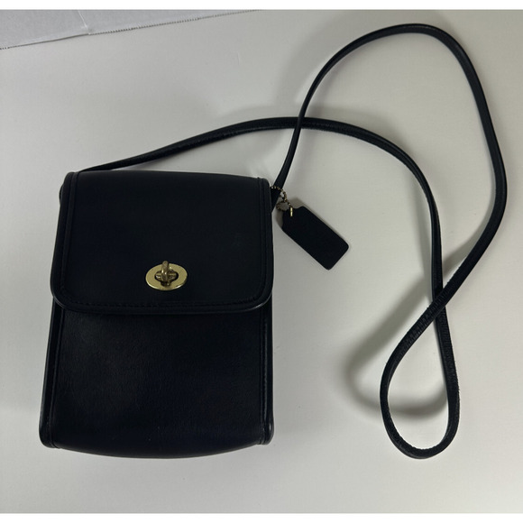 Vintage Coach Black Leather Scooter Flap Turnlock Closure Crossbody Bag 9893 - Picture 2 of 16